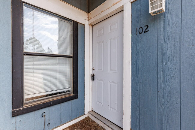 Building Photo - 7405 Avenue X