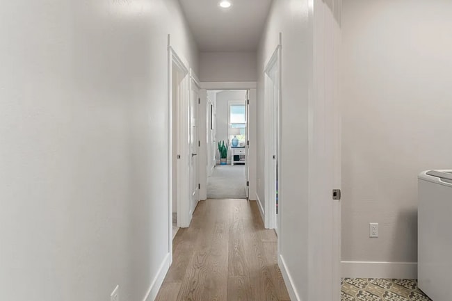 Building Photo - 3952 Arizona Dr