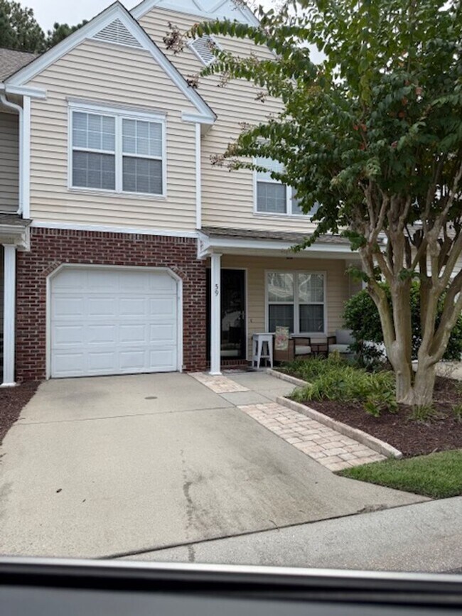 Primary Photo - 59 Portrait Ln