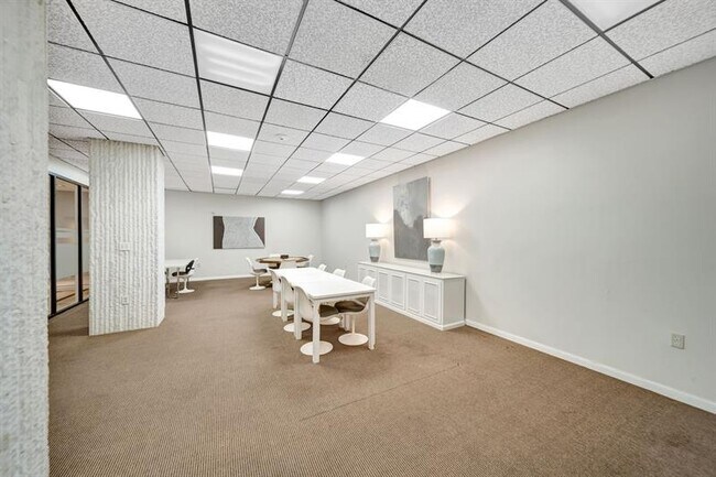 Building Photo - 1360 S Ocean Blvd