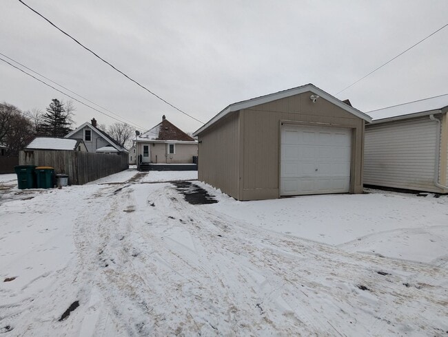 Building Photo - 3711 W 4th St