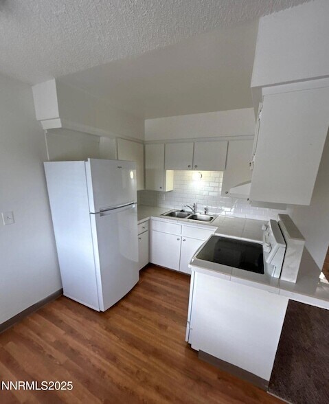 Building Photo - 901 Virbel Ln