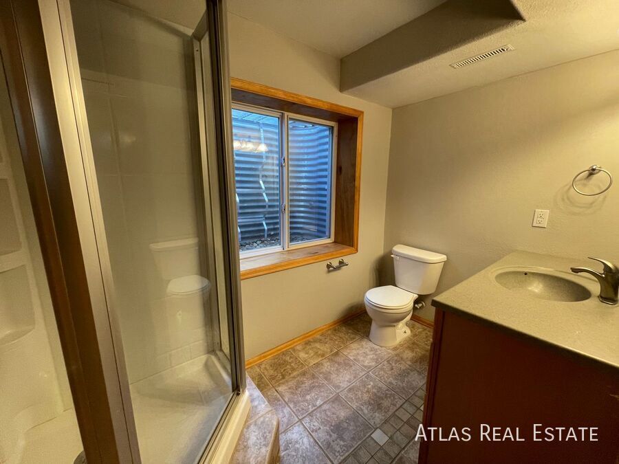 Building Photo - 6388 La Plata Peak Dr