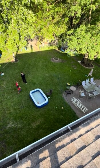 Building Photo - 1544 3rd Ave