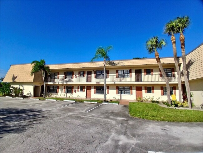 Building Photo - 4131 Oak Terrace Dr