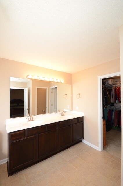 Building Photo - 309 S Brandon Way