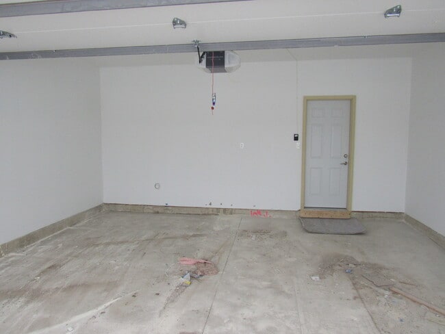 Building Photo - 1320 8th St