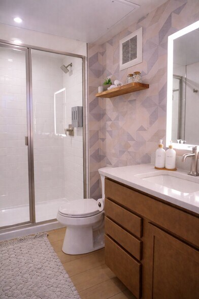 Building Photo - 1650 Sheridan Blvd