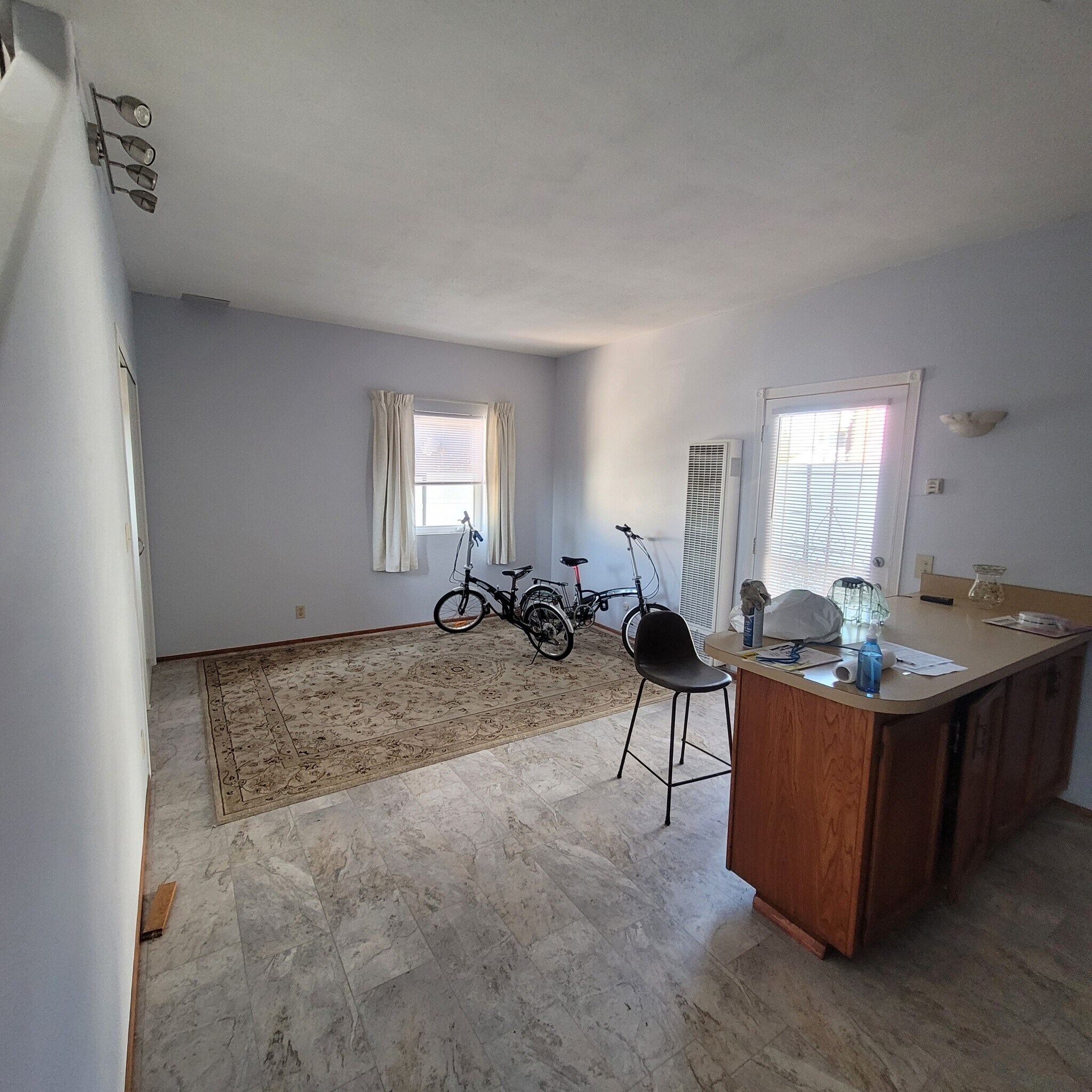 Building Photo - 7842 Barton Dr