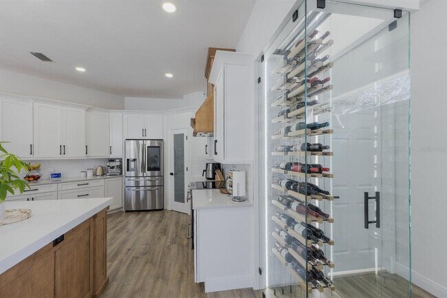 Building Photo - 9405 Boxthorn Pl