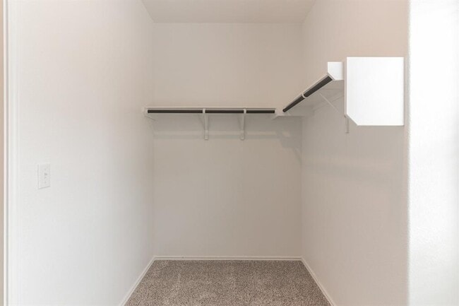 Building Photo - 231 Rioja