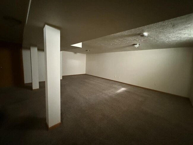 Building Photo - 3731 Kalamazoo Ave SE