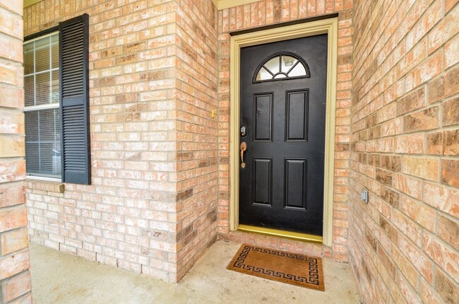 Building Photo - 24407 Pepperrell Pl St