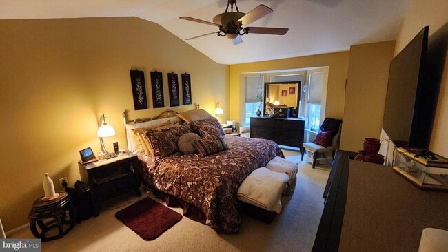 Building Photo - 168 Pennsbury Ln