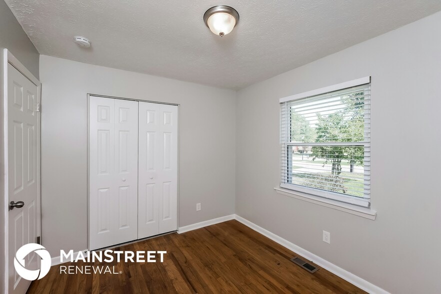 Building Photo - 3600 Ember Cir