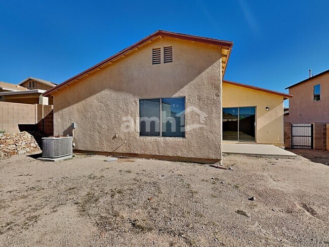 Building Photo - 3713 W Avenida Fria