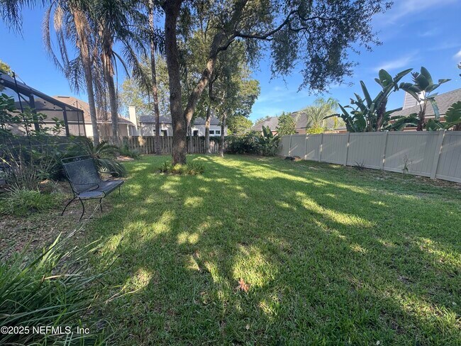 Building Photo - 12402 Mt Pleasant Woods Dr