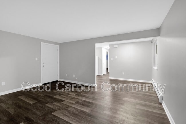 Building Photo - 5451 Creekside Ct