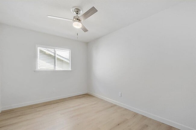 Building Photo - 4011 Eskew Dr