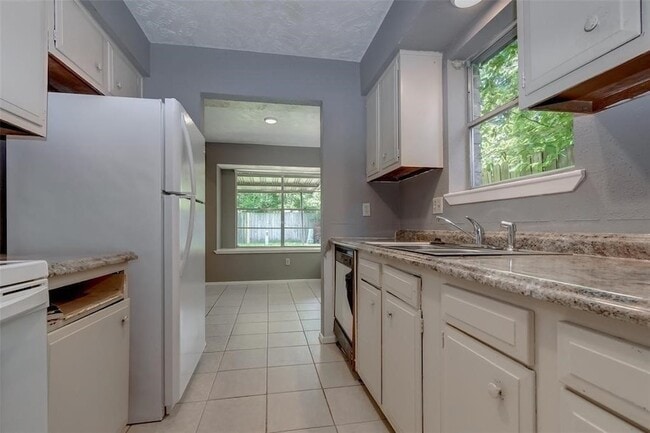 Building Photo - 7659 Winkle Wood Ln