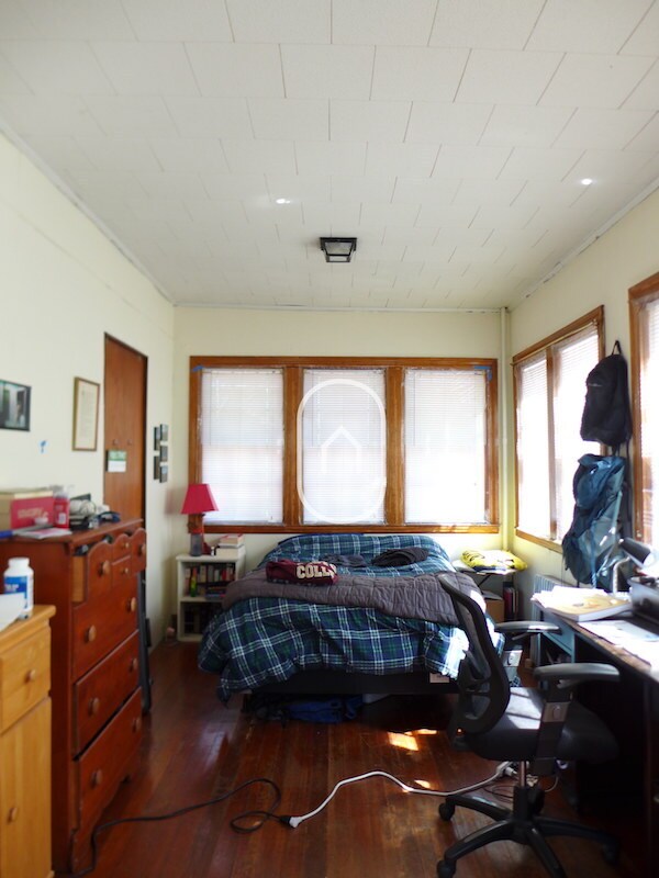 Building Photo - 5 Leamington Rd