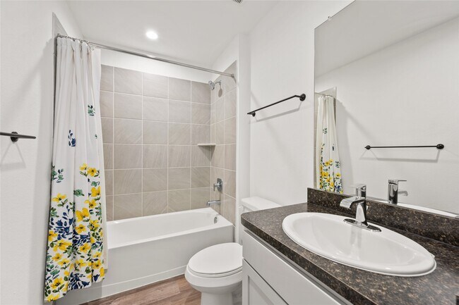 Building Photo - 5210 Twin Acorn Ct