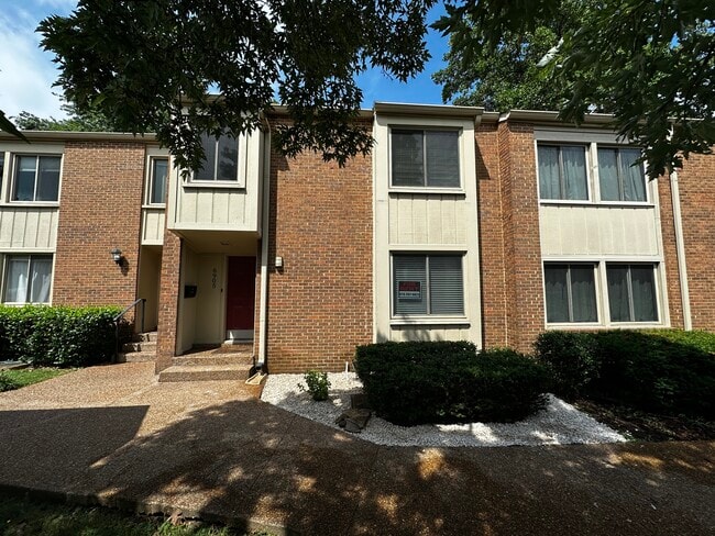 Primary Photo - 6905 Highland Park Dr