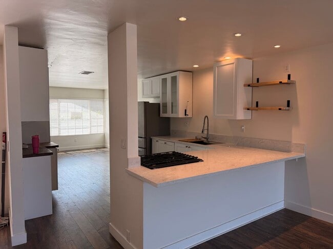 Building Photo - 6985 Ramfos Ln