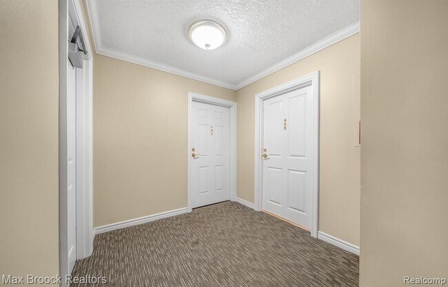 Building Photo - 444 Chester St