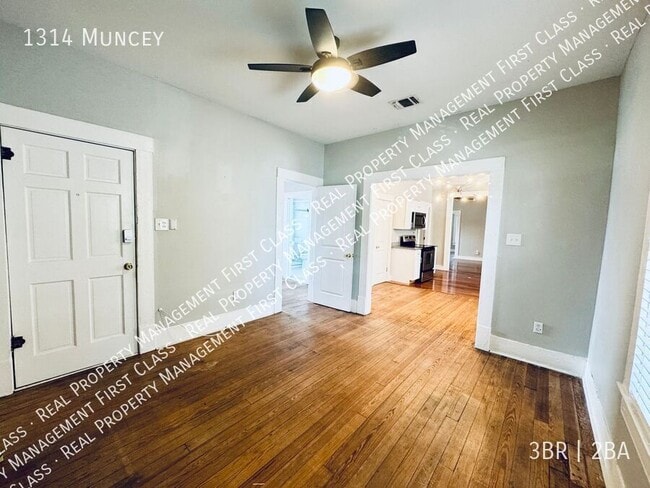 Building Photo - 1314 Muncey-