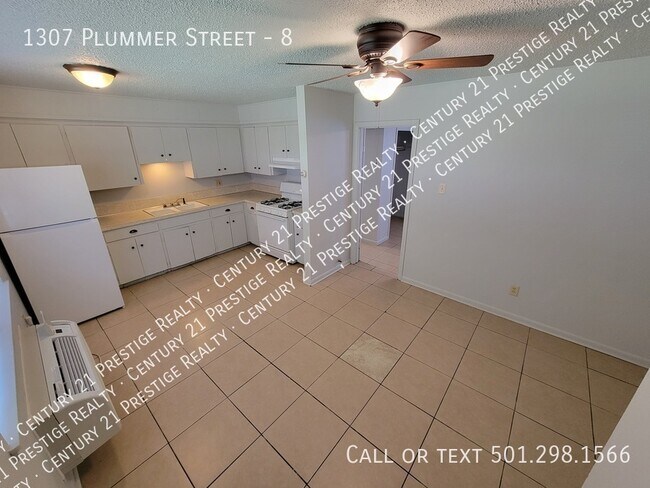 Building Photo - 1307 Plummer St