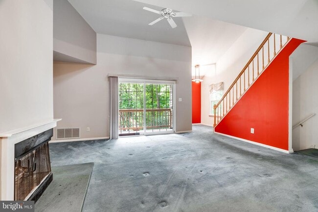 Building Photo - 1602 Hawthorne Ct