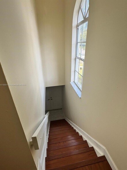 Building Photo - 10876 NW 8th St