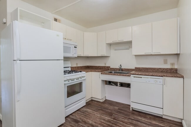 Building Photo - Miramonte Apartments