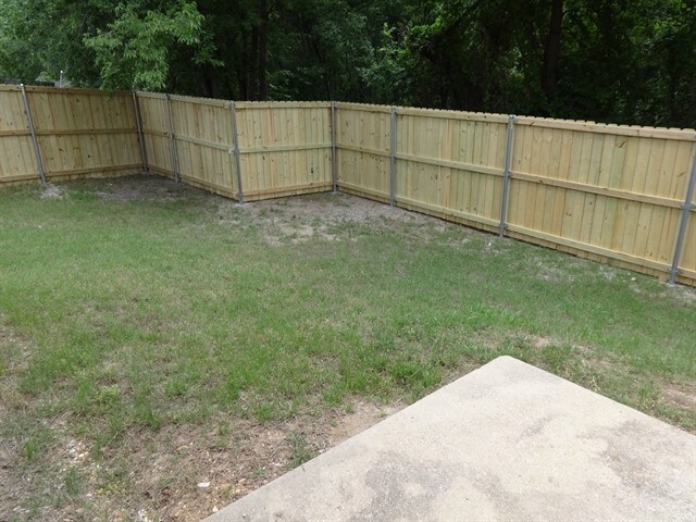 Building Photo - 408 Channel View Ct