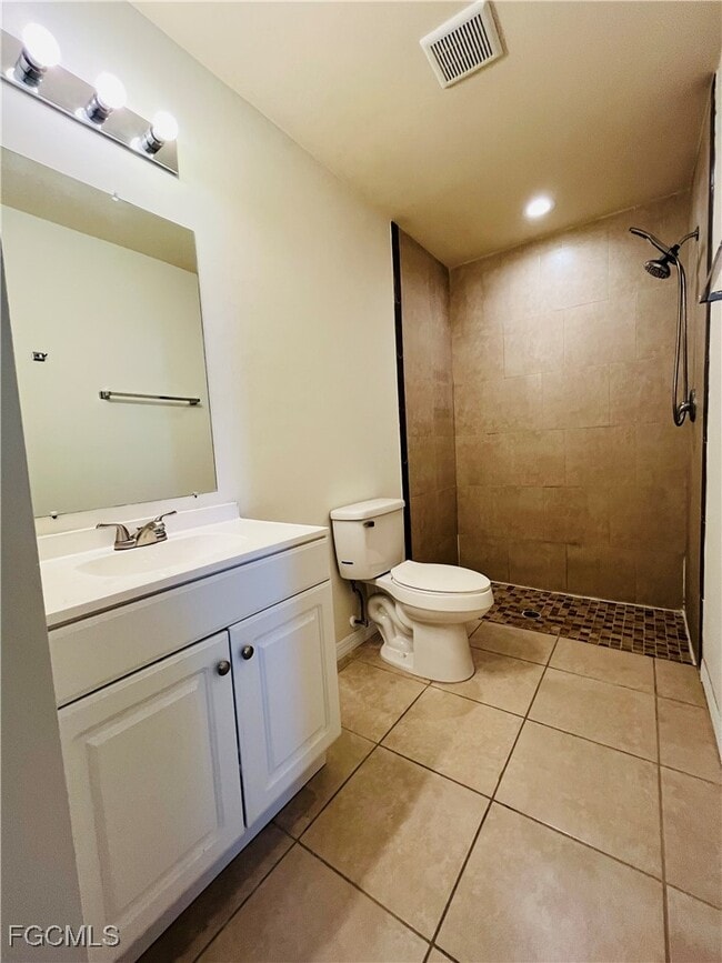 Building Photo - 1625 SW 34th St