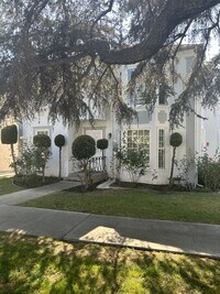 Building Photo - 4116 Los Feliz Blvd