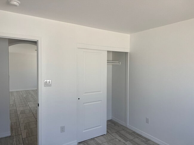 Building Photo - Newer San Luis Three Bedroom Home