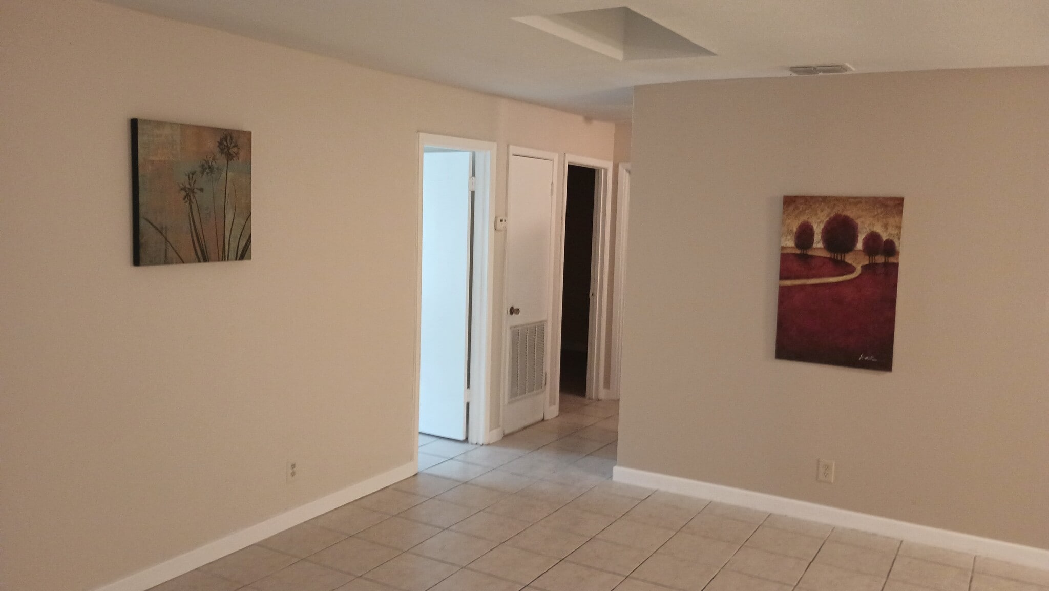 beautiful Easy maintenance Tile floorsece Tile - 2605 Treasure Hills Blvd