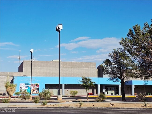 Building Photo - 1113 Lumina Ct