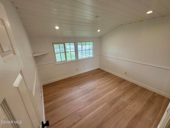 Building Photo - 22359 Lanark St