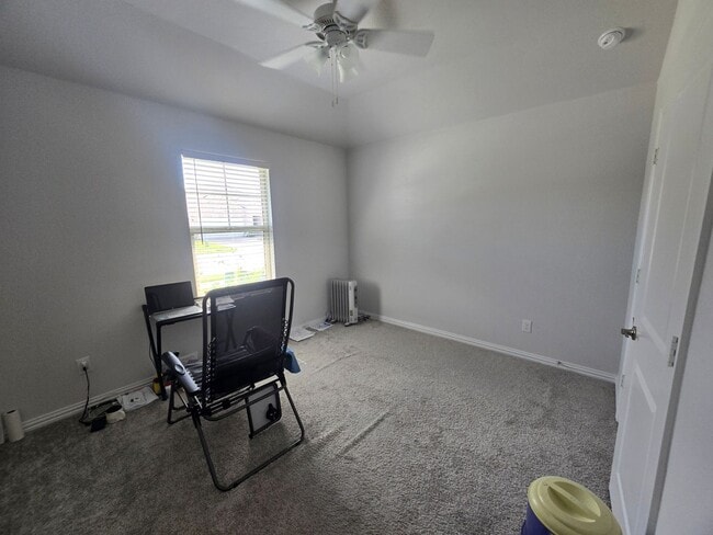 Building Photo - Fantastic in Fate!