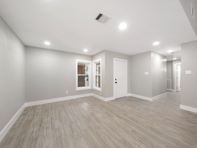 Building Photo - 4227 Tasselwood Ln
