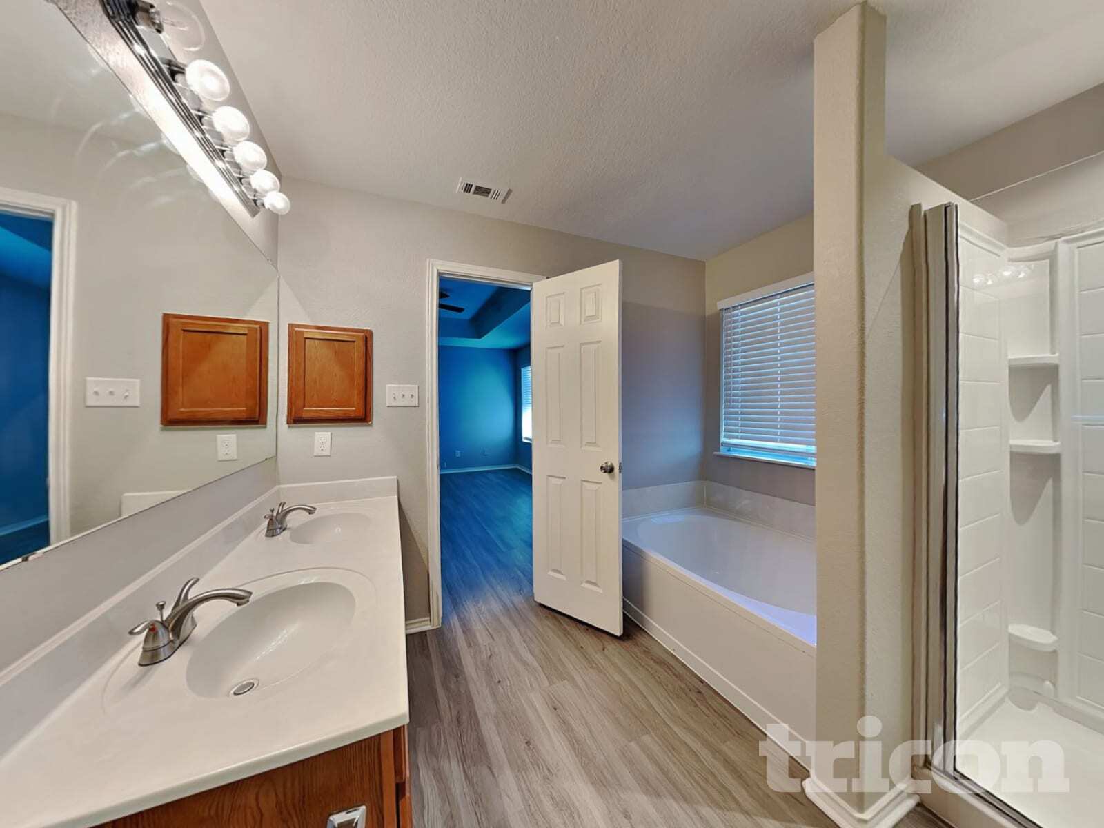 Building Photo - 9506 Lookover Bay