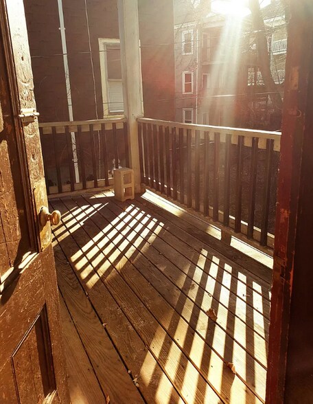 Building Photo - 103 Calumet St