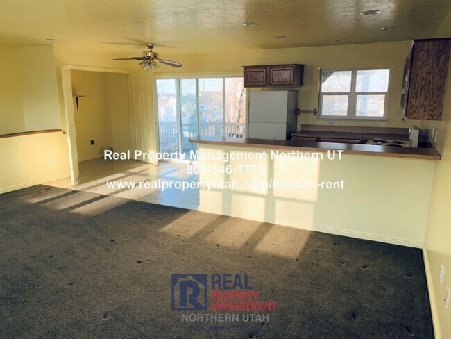 Building Photo - 2149 N 4650 W