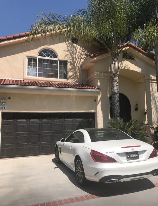 Building Photo - 12147 Miranda St