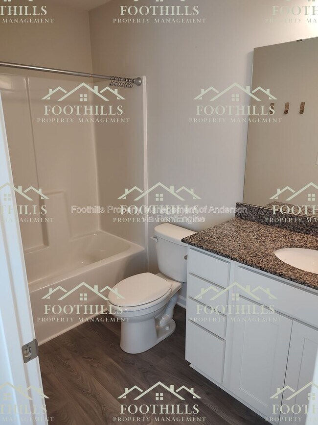 Building Photo - 145 Adger Rd