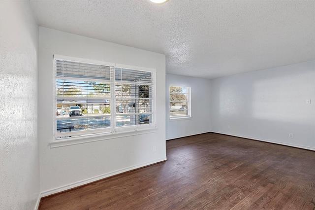 Building Photo - 1530 Buena Vista St