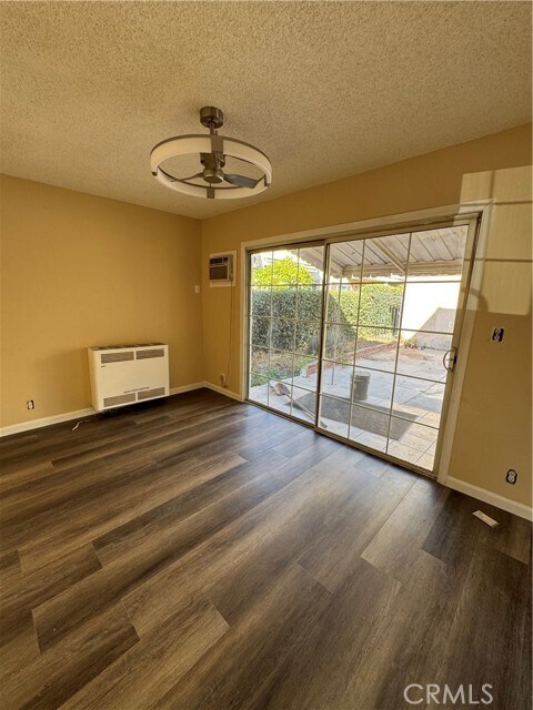 Building Photo - 921 Carob Way